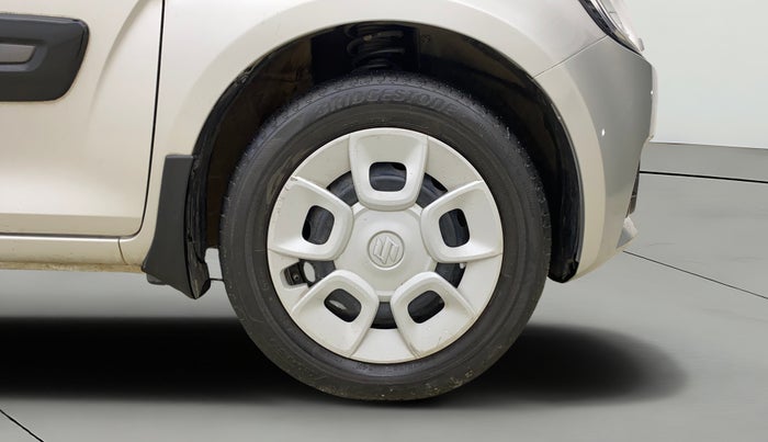 2017 Maruti IGNIS DELTA 1.2 AMT, Petrol, Automatic, 55,514 km, Right Front Wheel