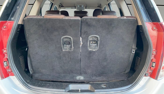 2013 Mahindra XUV500 W8, Diesel, Manual, 85,056 km, Boot Open Zoomed View