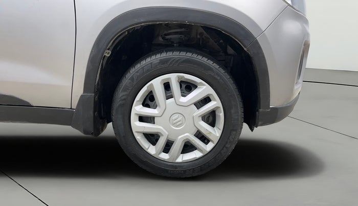 2020 Maruti Vitara Brezza LXI, Petrol, Manual, 59,889 km, Right Front Wheel