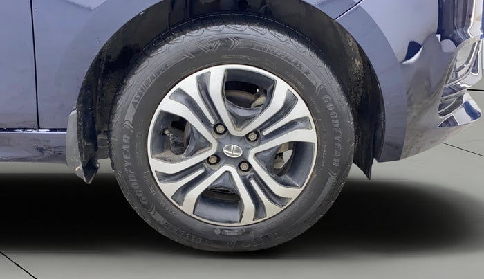 2022 Tata Tiago XT PETROL, Petrol, Manual, 30,077 km, Right Front Wheel