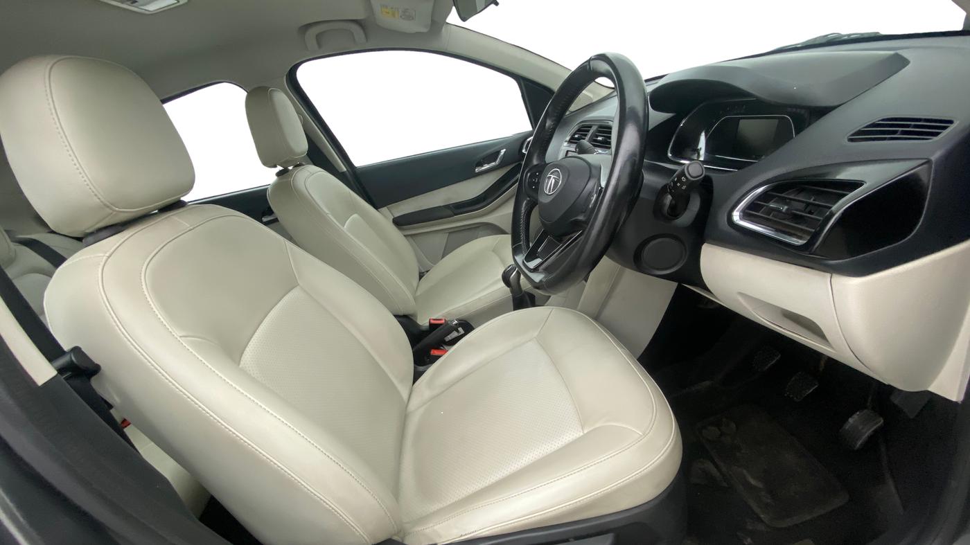 2023 Tata TIGOR XZ PLUS PETROL, Petrol, Manual, 28,667 km, Right Side Front Door Cabin