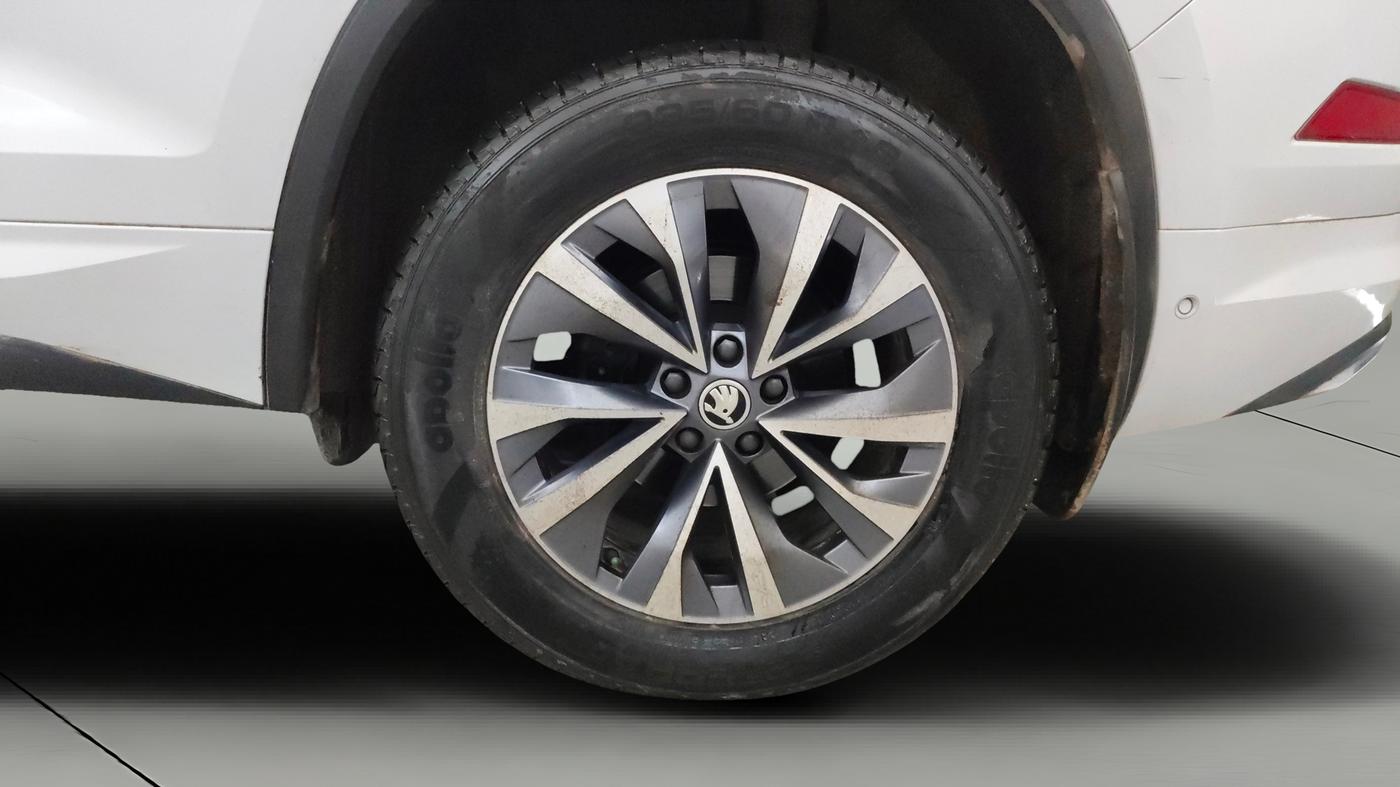 2023 Skoda Kodiaq SPORTLINE, Petrol, Automatic, 44,625 km, Left Rear Wheel