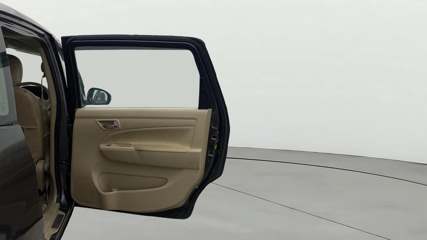 2018 Maruti Ertiga ZXI+, Petrol, Manual, 1,12,233 km, RHS Rear Door