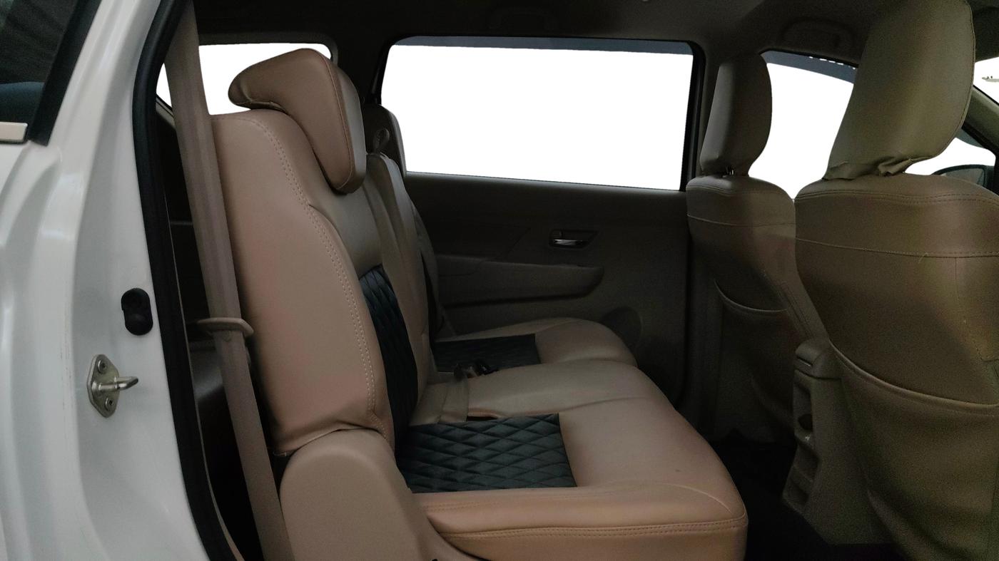2024 Maruti Ertiga ZXI (O) CNG, CNG, Manual, 27,870 km, Right Side Rear Door Cabin