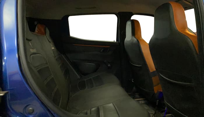 2018 Renault Kwid CLIMBER 1.0 AMT, Petrol, Automatic, 44,722 km, Right Side Rear Door Cabin