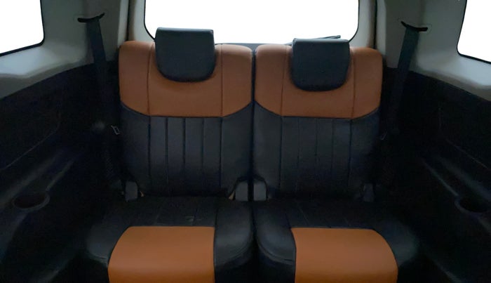 2019 Mahindra XUV500 W7, Diesel, Manual, 96,226 km, Third Seat Row ( optional )