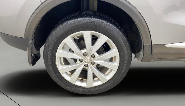 2022 MG ASTOR SUPER EX 1.5 MT, Petrol, Manual, 28,372 km, Right Rear Wheel