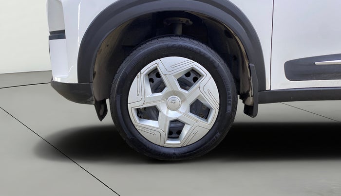 2025 Tata NEXON Smart Plus 1.2 iCNG, CNG, Manual, 5,710 km, Left Front Wheel