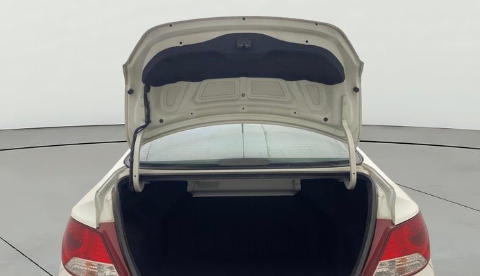 2013 Hyundai Verna FLUIDIC 1.6 VTVT EX, Petrol, Manual, 89,519 km, Boot Door Open