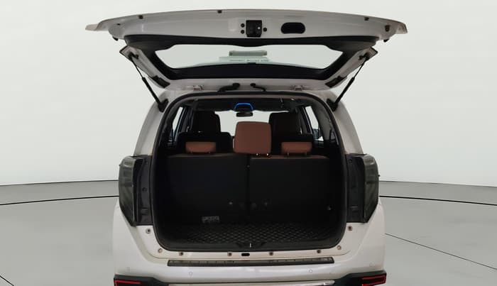 2022 Toyota Innova Crysta 2.7 ZX AT 7 STR, Petrol, Automatic, 61,002 km, Boot Door Open