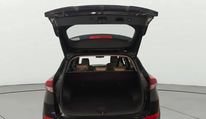 2018 Hyundai Tucson GLS 2WD AT PETROL, Petrol, Automatic, 74,198 km, Boot Door Open