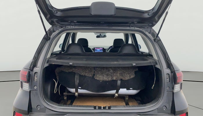 2023 Hyundai VENUE E 1.2, CNG, Manual, 76,125 km, Boot Open Zoomed View