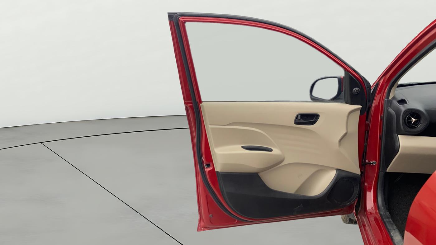 2022 Hyundai NEW SANTRO MAGNA, Petrol, Manual, 17,315 km, LHS Front Door