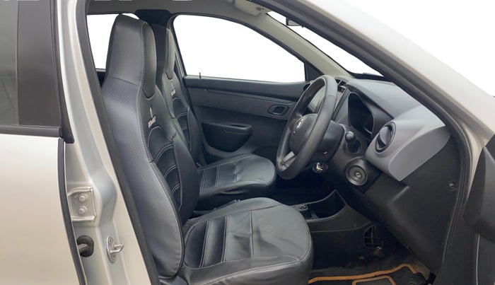 2017 Renault Kwid RXT 1.0 AMT, Petrol, Automatic, 53,992 km, Right Side Front Door Cabin