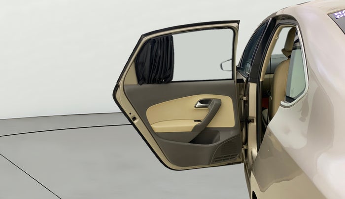 2016 Volkswagen Vento HIGHLINE 1.6 MPI, Petrol, Manual, 1,02,598 km, LHS Rear Door