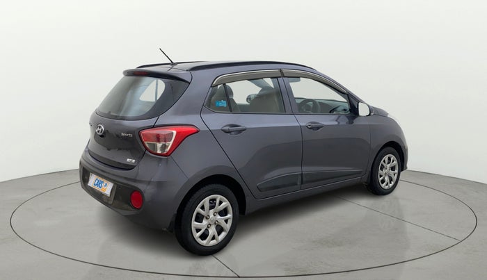 2018 Hyundai Grand i10 SPORTZ (O) 1.2 KAPPA VTVT, Petrol, Manual, 30,999 km, Right Back Diagonal