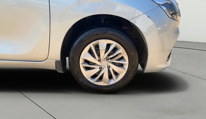 2023 Maruti Baleno DELTA 1.2 AGS, Petrol, Automatic, 15,116 km, Right Front Wheel