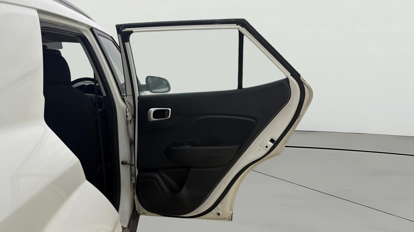 2021 Hyundai VENUE S 1.2, Petrol, Manual, 52,591 km, RHS Rear Door