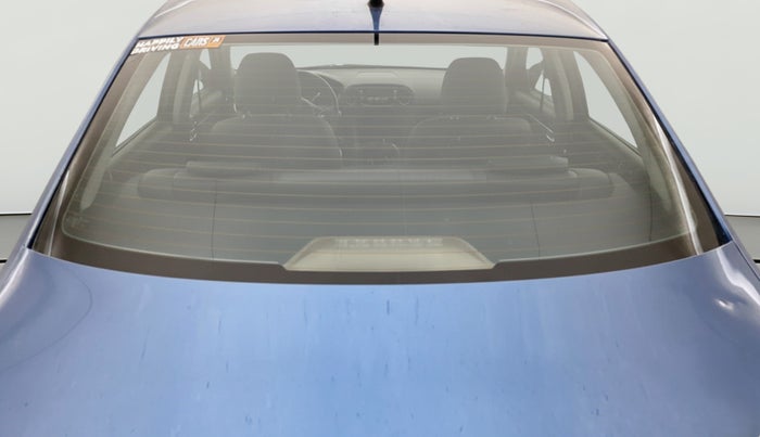 2017 Volkswagen Vento HIGHLINE 1.5 AT, Diesel, Automatic, 1,27,571 km, Rear Windshield