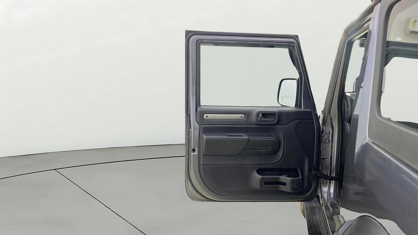 2021 Mahindra Thar LX D AT 4WD HT, Diesel, Automatic, 37,661 km, LHS Front Door