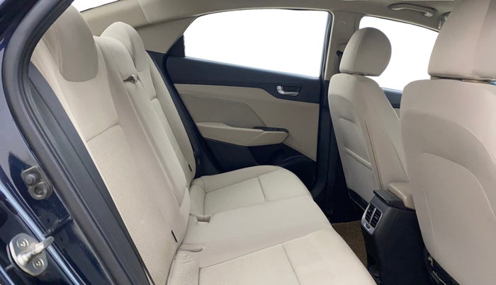 2021 Hyundai Verna SX 1.5 VTVT, Petrol, Manual, 87,837 km, Right Side Rear Door Cabin