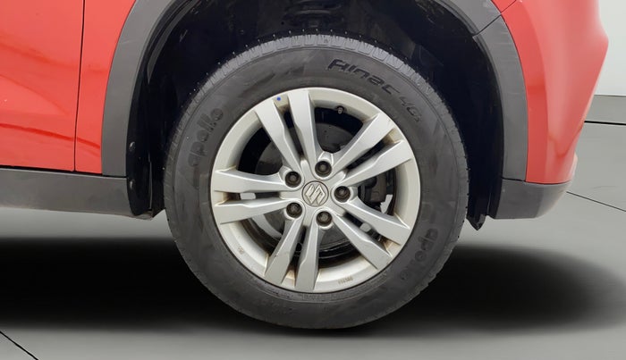 2016 Maruti Vitara Brezza ZDI PLUS DUAL TONE, Diesel, Manual, 1,11,798 km, Right Front Wheel