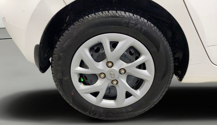 2017 Hyundai Grand i10 SPORTZ (O) 1.2 KAPPA VTVT, Petrol, Manual, 65,818 km, Right Rear Wheel