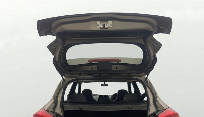 2017 Renault Kwid RXT 1.0, Petrol, Manual, 59,336 km, Boot Door Open