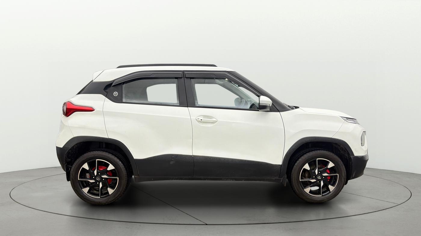 2023 Tata PUNCH ACCOMPLISHED DAZZLE SUNROOF CNG MT, CNG, Manual, 81,360 km, Right Side View