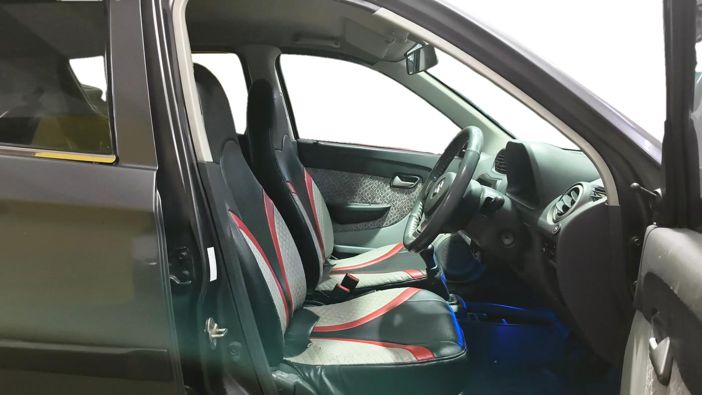 2018 Maruti Alto 800 LXI, CNG, Manual, 46,866 km, Right Side Front Door Cabin