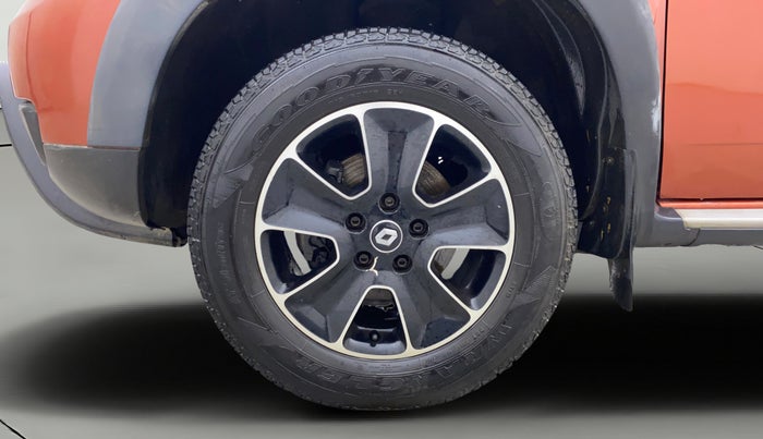 2018 Renault Duster 110 PS RXZ 4X2 AMT DIESEL, Diesel, Automatic, 66,671 km, Left Front Wheel