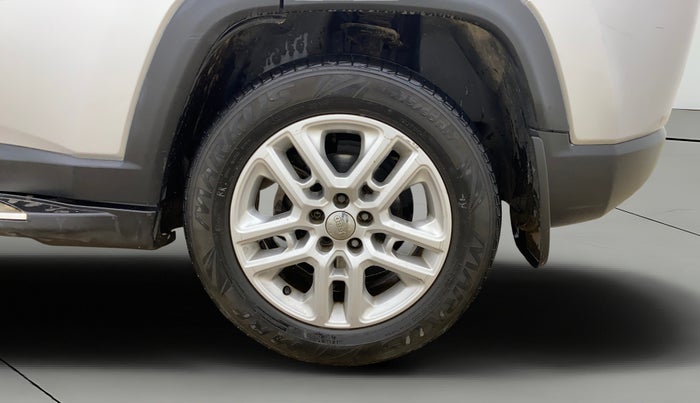 2017 Jeep Compass LIMITED 2.0 DIESEL, Diesel, Manual, 1,06,428 km, Left Rear Wheel