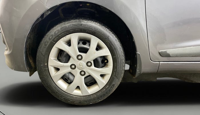 2016 Hyundai Grand i10 SPORTZ 1.2 KAPPA VTVT, Petrol, Manual, 51,478 km, Left Front Wheel