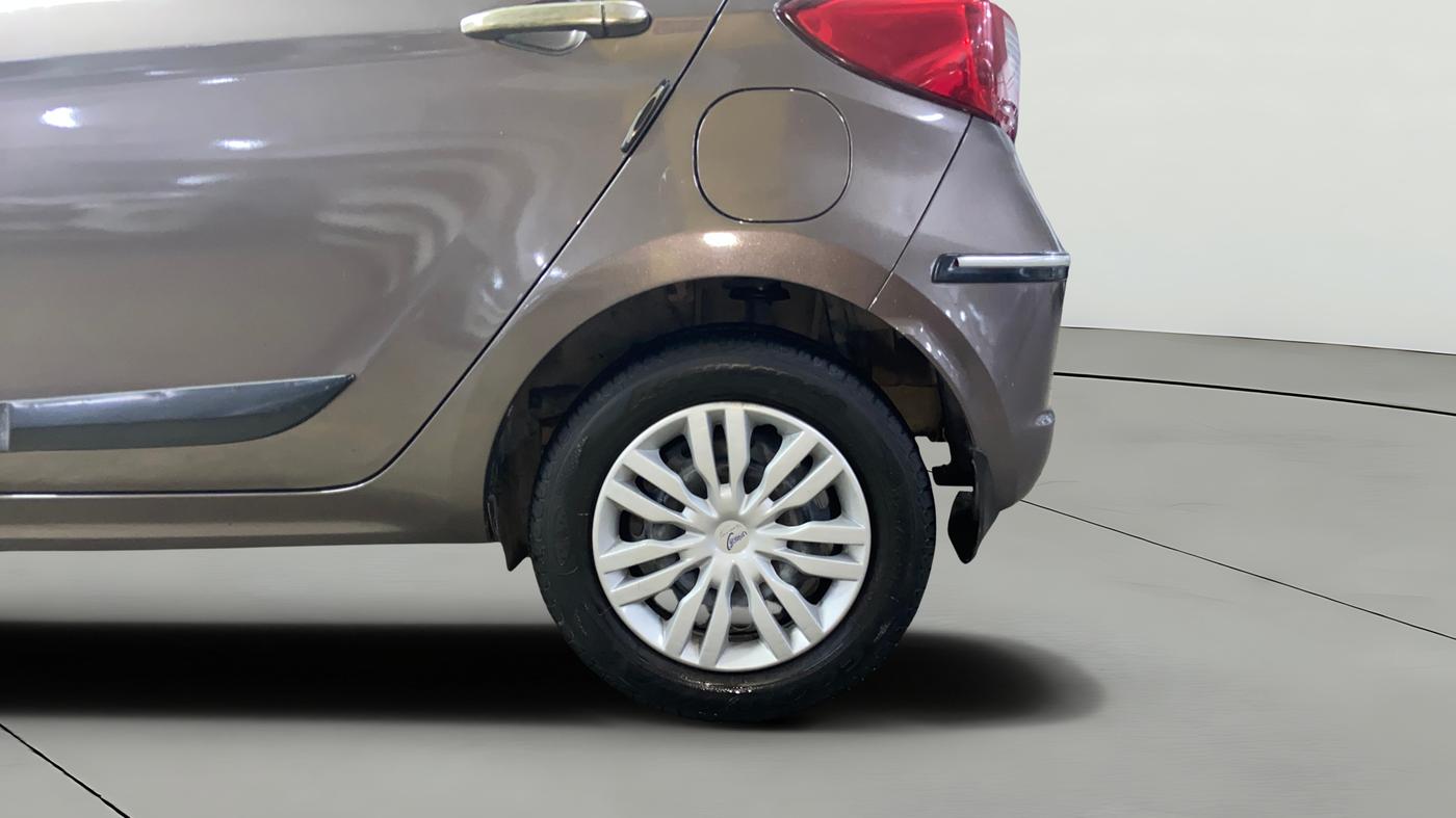 2017 Tata Tiago XT DIESEL, Diesel, Manual, 73,406 km, Left Rear Wheel