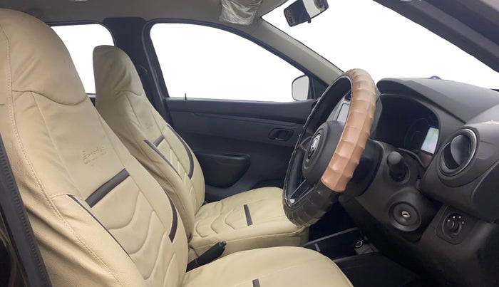 2022 Renault Kwid RXT 1.0 AMT (O), Petrol, Automatic, 24,936 km, Right Side Front Door Cabin