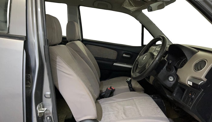 2015 Maruti Wagon R 1.0 VXI, Petrol, Manual, 79,166 km, Right Side Front Door Cabin