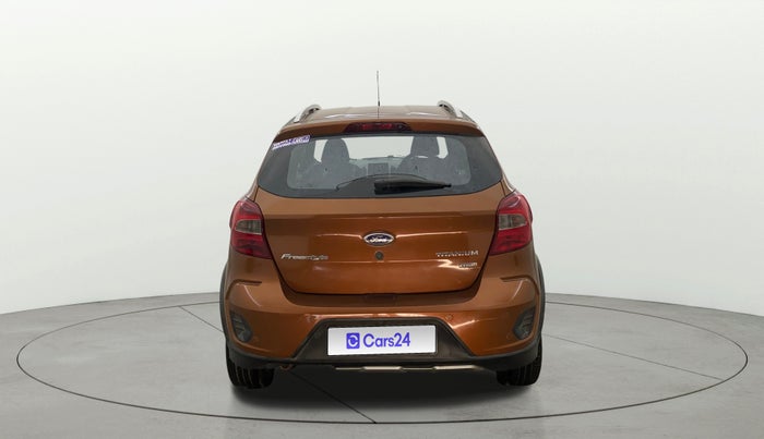 2018 Ford FREESTYLE TITANIUM 1.5 DIESEL, Diesel, Manual, 1,15,215 km, Back/Rear