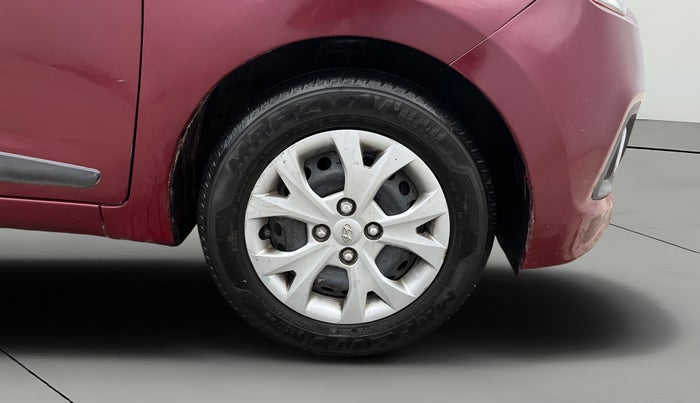 2015 Hyundai Grand i10 SPORTZ 1.2 KAPPA VTVT, Petrol, Manual, 73,042 km, Right Front Wheel