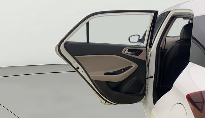 2019 Hyundai Elite i20 SPORTZ PLUS 1.2, Petrol, Manual, 1,08,750 km, LHS Rear Door