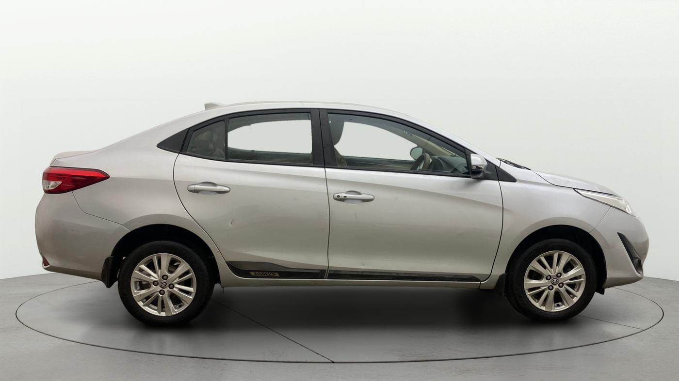 2020 Toyota YARIS G MT, Petrol, Manual, 1,04,531 km, Right Side View