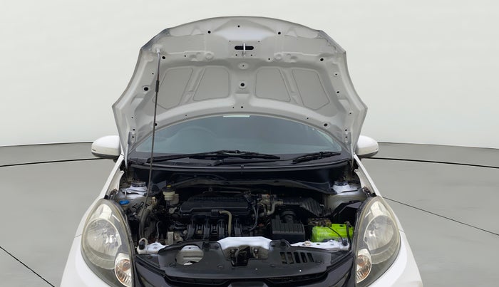 2017 Honda Brio VX MT, Petrol, Manual, 1,33,627 km, Open Bonet