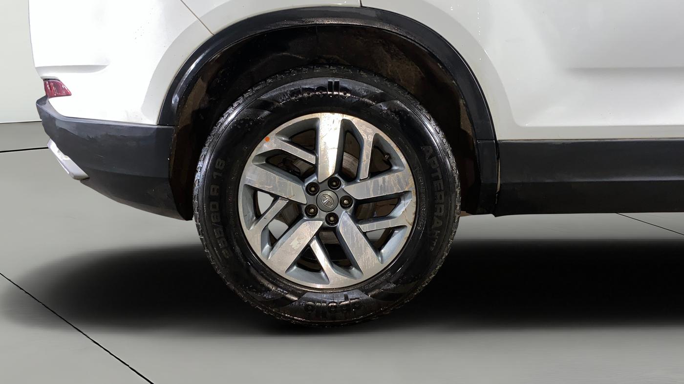 2022 Tata Safari XZA PLUS, Diesel, Automatic, 81,211 km, Right Rear Wheel