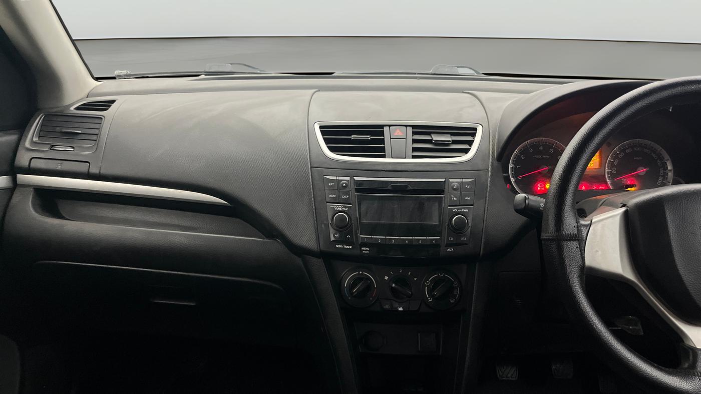 2015 Maruti Swift VXI, Petrol, Manual, 33,517 km, Air Conditioner