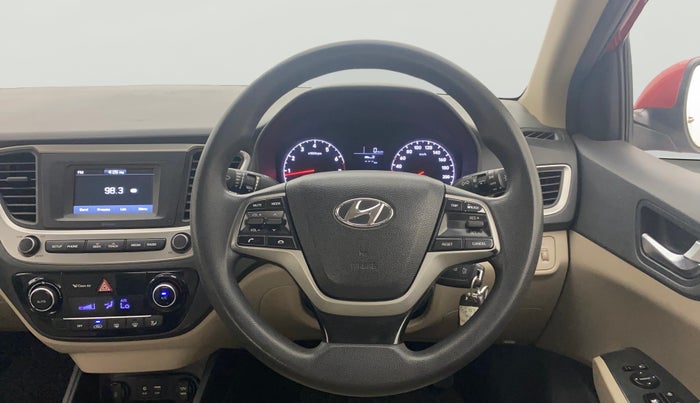 2018 Hyundai Verna 1.4 EX PETROL, Petrol, Manual, 77,257 km, Steering Wheel Close Up