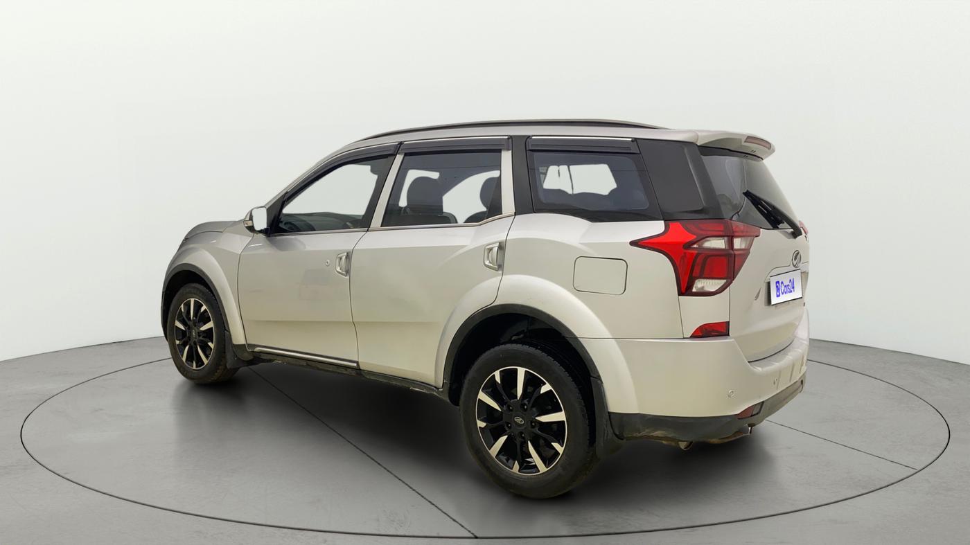 2019 Mahindra XUV500 W11, Diesel, Manual, 1,08,000 km, Left Back Diagonal