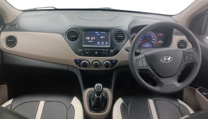 2017 Hyundai Grand i10 SPORTZ (O) 1.2 KAPPA VTVT, Petrol, Manual, 36,753 km, Dashboard