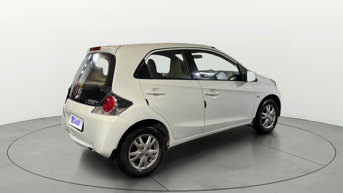 2014 Honda Brio VX AT, CNG, Automatic, 40,556 km, Right Back Diagonal