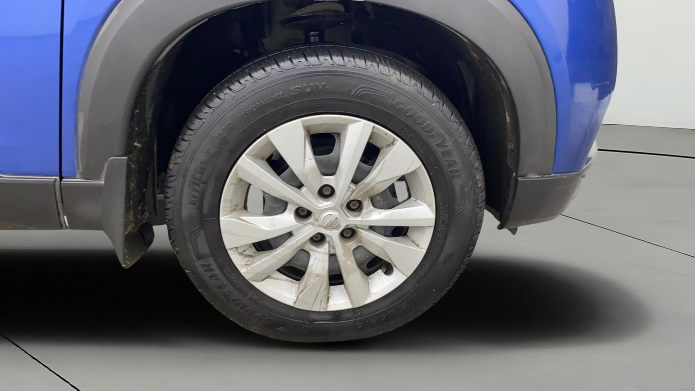 2019 Nissan Kicks XL 1.5, Petrol, Manual, 72,696 km, Right Front Wheel