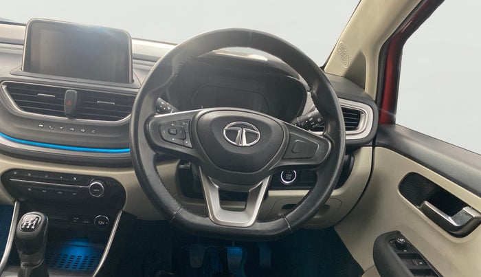 2023 Tata ALTROZ XZ PLUS O SUNROOF CNG, CNG, Manual, 30,355 km, Steering Wheel Close Up