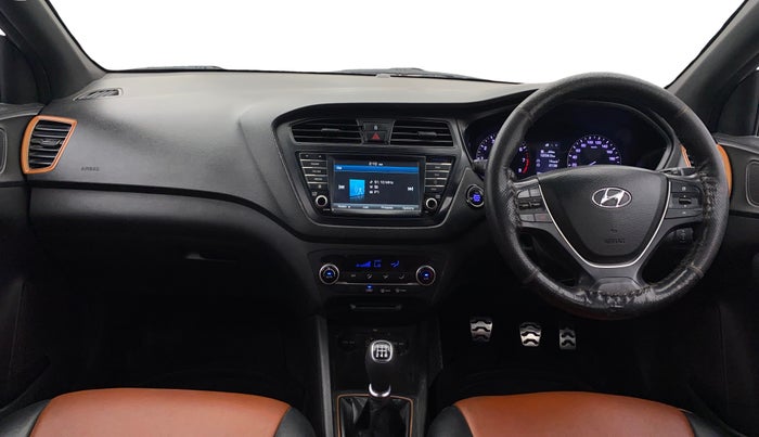 2015 Hyundai i20 Active 1.2 SX, Petrol, Manual, 1,00,190 km, Dashboard